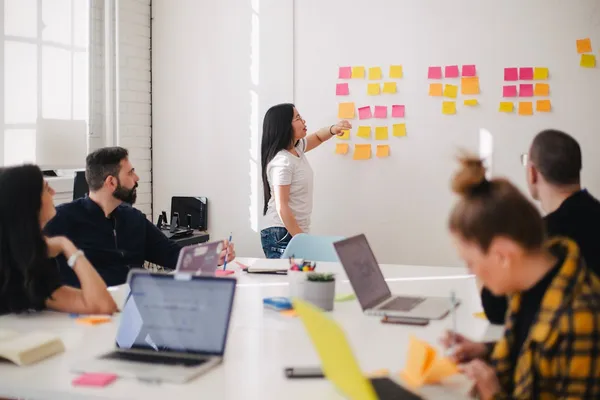The SoftwareSelect team helping businesses find software solutions